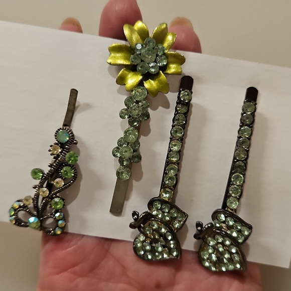 boutique Accessories - Set Of 4 Green Rhinestone hair pins Special Occasion Braid Prom Party Wedding